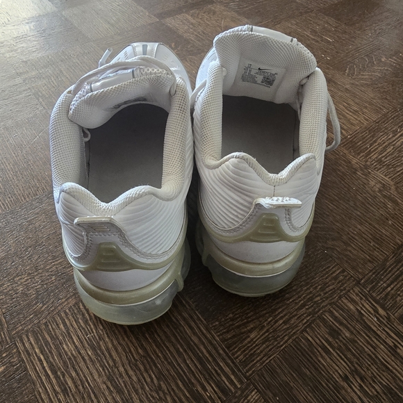 Men's Nike Vapormax 360 White Running Shoes - Picture 7 of 8